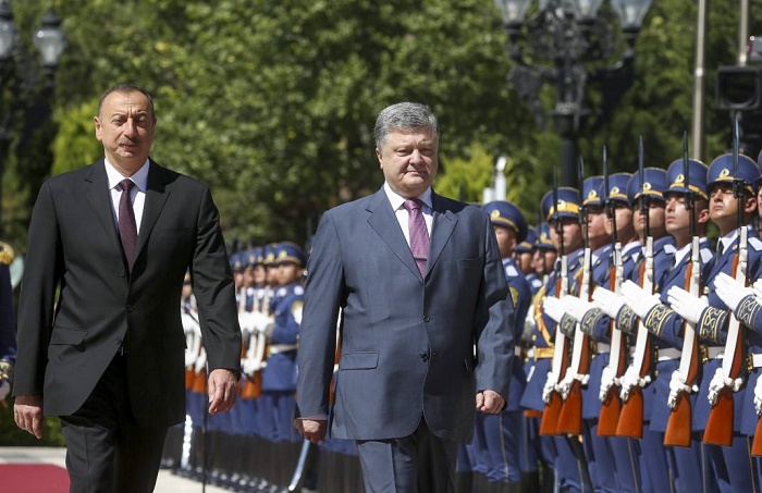 Началась встреча президентов Алиева и Порошенко